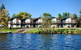 Bridge Inn Tomahawk -1St Floor, 2 Queen Size Bed, Walkout, River View